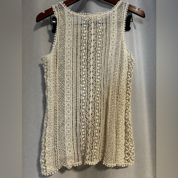 3/$25 ADIVA crochet tank top - Picture 2 of 3